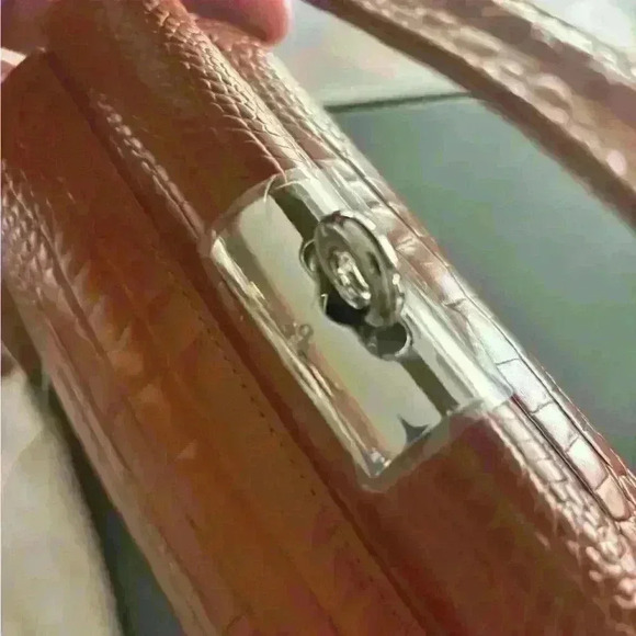 gu_de  Milky Bag.  Three Way Mock Croc Leather Handbag. NWT - Picture 5 of 13